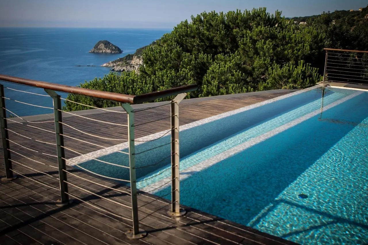 Dominio Mare Resort & Spa Bergeggi 3*,  Italy